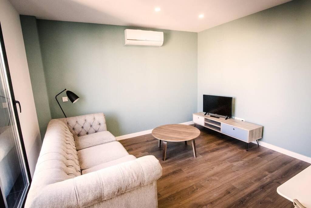 Апартаменти 4-1 Apartamento De Diseno En El Centro De Реус Екстер'єр фото